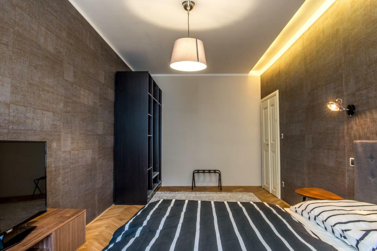 Exclusive 3 Bedroom Top-Notch Flat, Great Location Praag Buitenkant foto