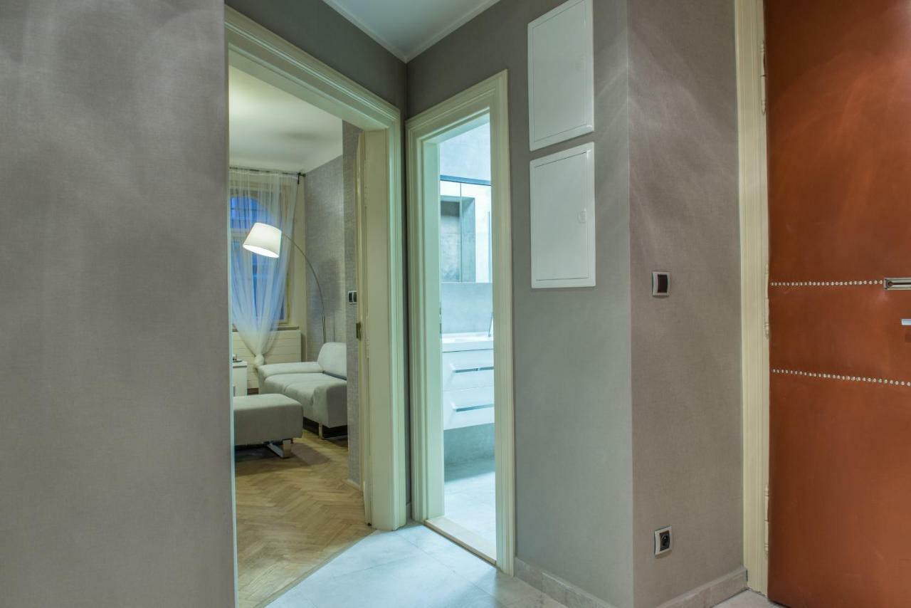 Exclusive 3 Bedroom Top-Notch Flat, Great Location Praag Buitenkant foto