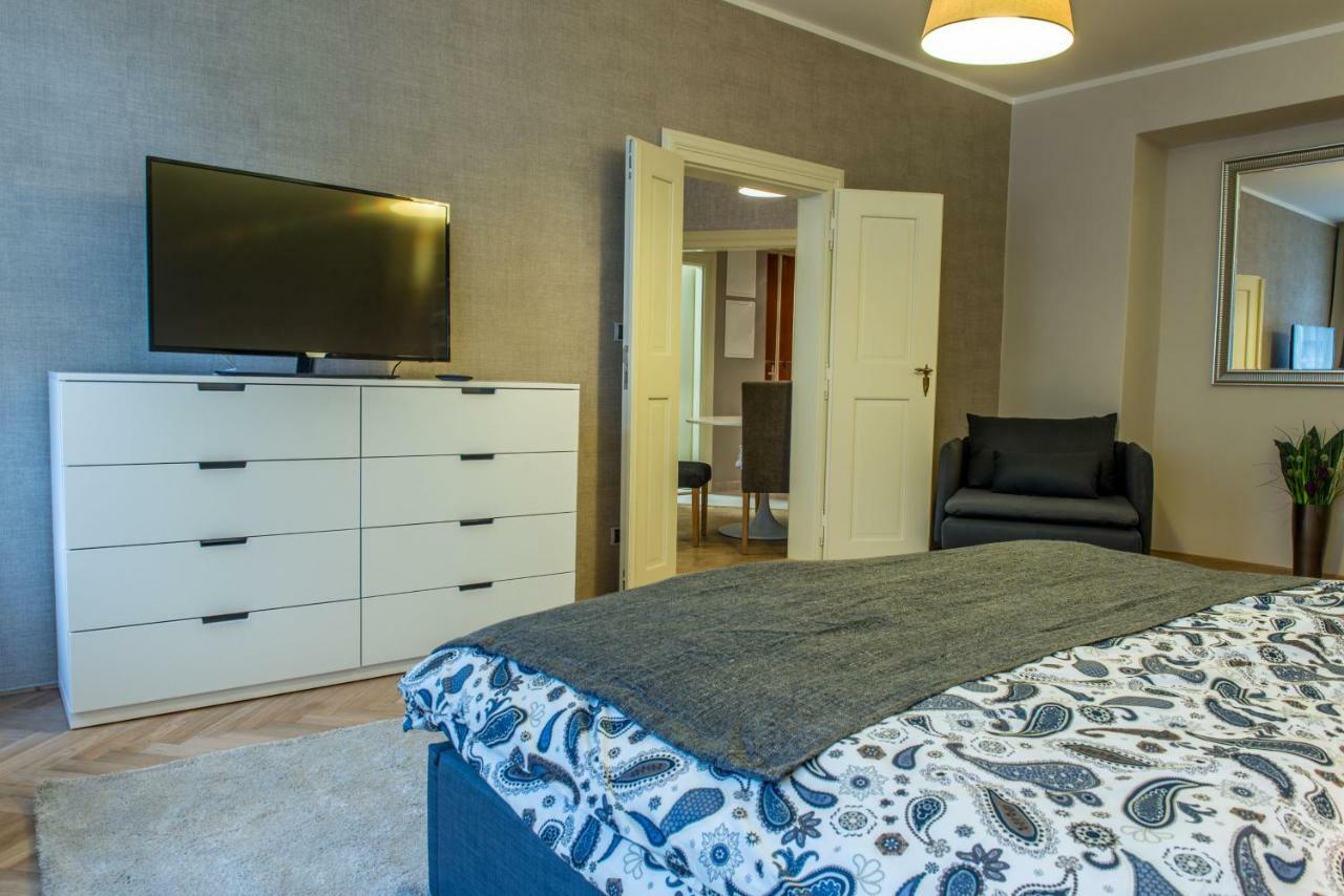 Exclusive 3 Bedroom Top-Notch Flat, Great Location Praag Buitenkant foto