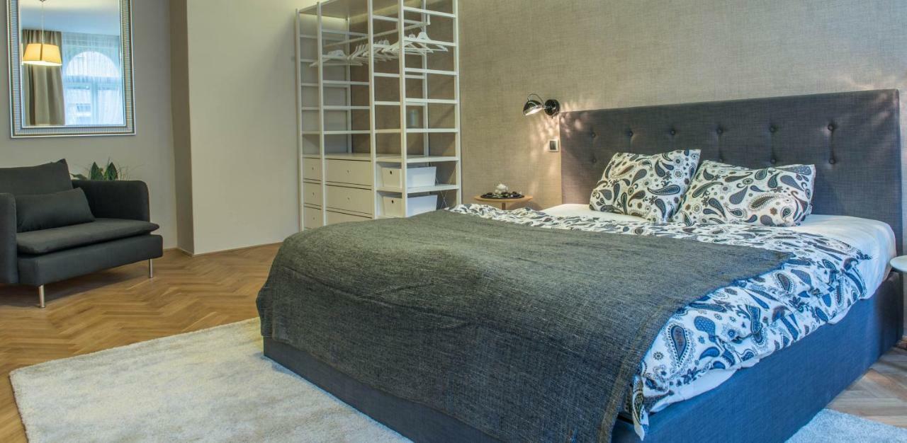 Exclusive 3 Bedroom Top-Notch Flat, Great Location Praag Buitenkant foto